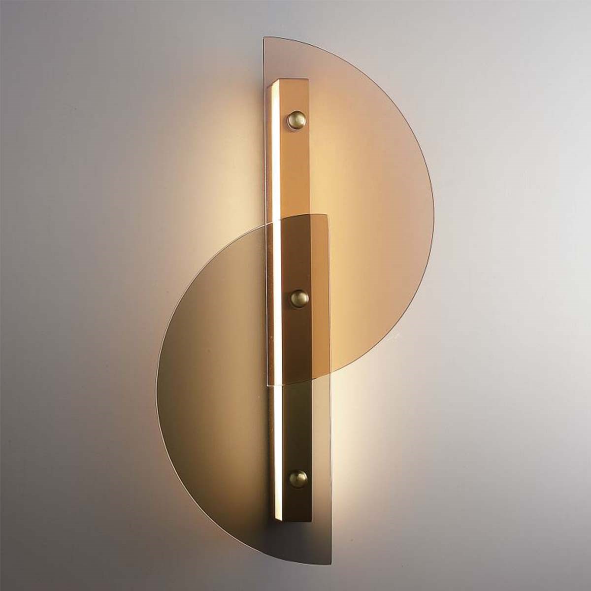 Circa 半月茶玻壁燈