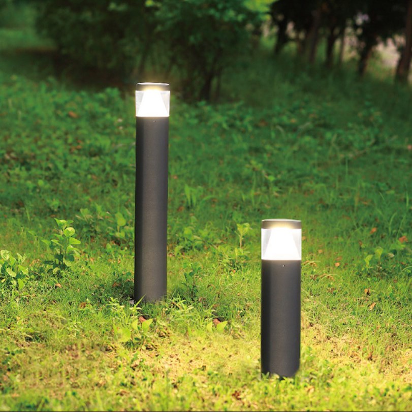 簡約霧面草皮柱燈