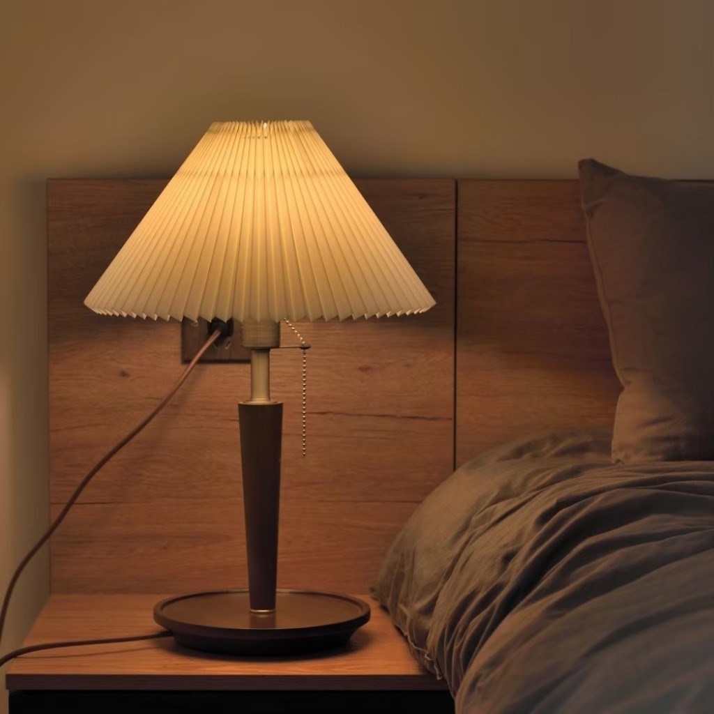 Eden 歐式復古百摺桌燈